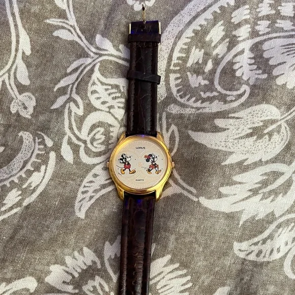 Lotus Disney Mickey & Minnie Watch